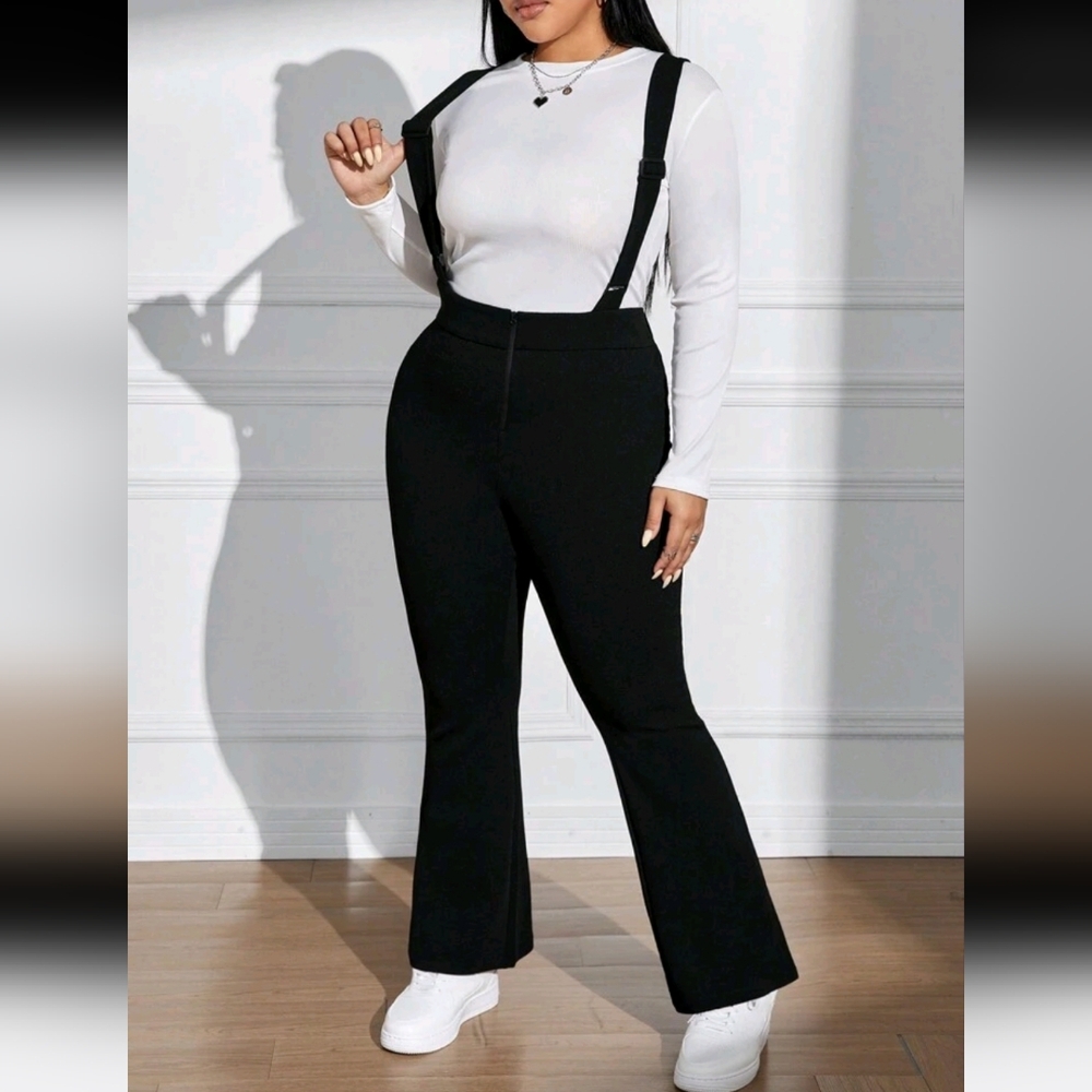 SHEIN Black Flare Suspender Pants